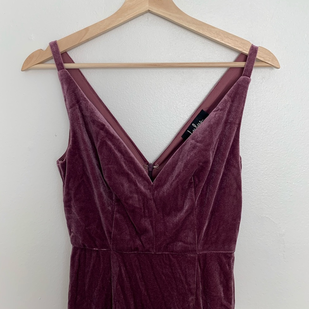 EUC Lulus Velvet Mauve Dress